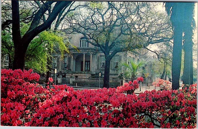 Postcard HOUSE SCENE Savannah Georgia GA m/09 AK1500