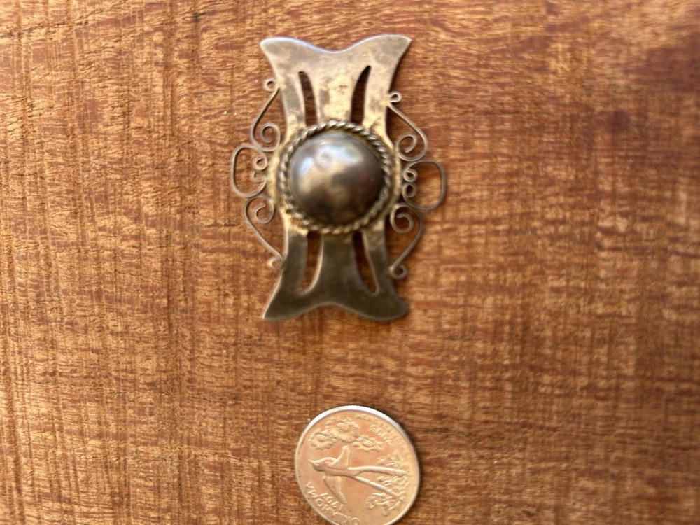 Vintage Sterling Silver shaped like a  Bow Brooch Pin made in Mexico