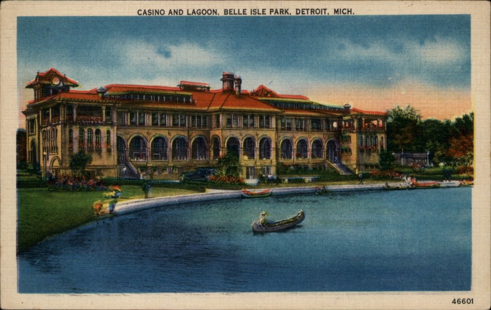 Michigan Detroit Belle Isle Casino lagoon canoe ~ 1930s linen postcard sku479