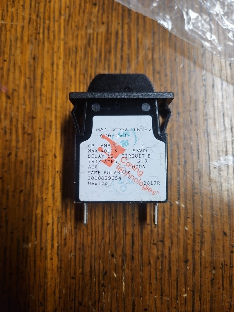 Carling Technologies MA1-X-02-461-2-A26-2-2, 2A Circuit Breaker