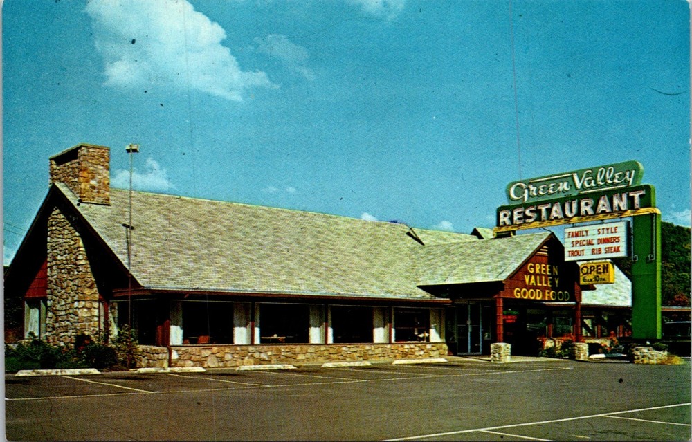 Pigeon Forge Tennessee Green Valley Restaurant Vintage Postcard            23608