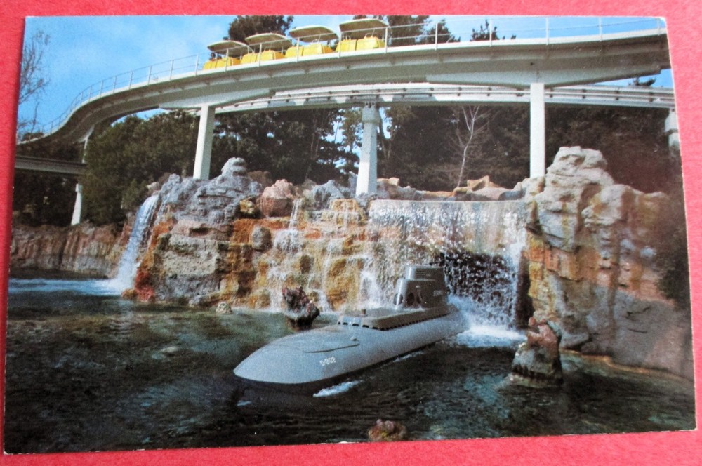 Submarine Voyage Vintage Disneyland Unused Disney Postcard