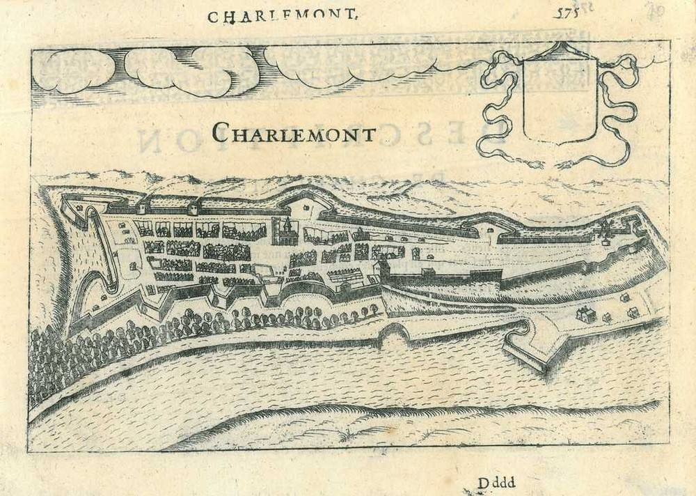 City map of Givet