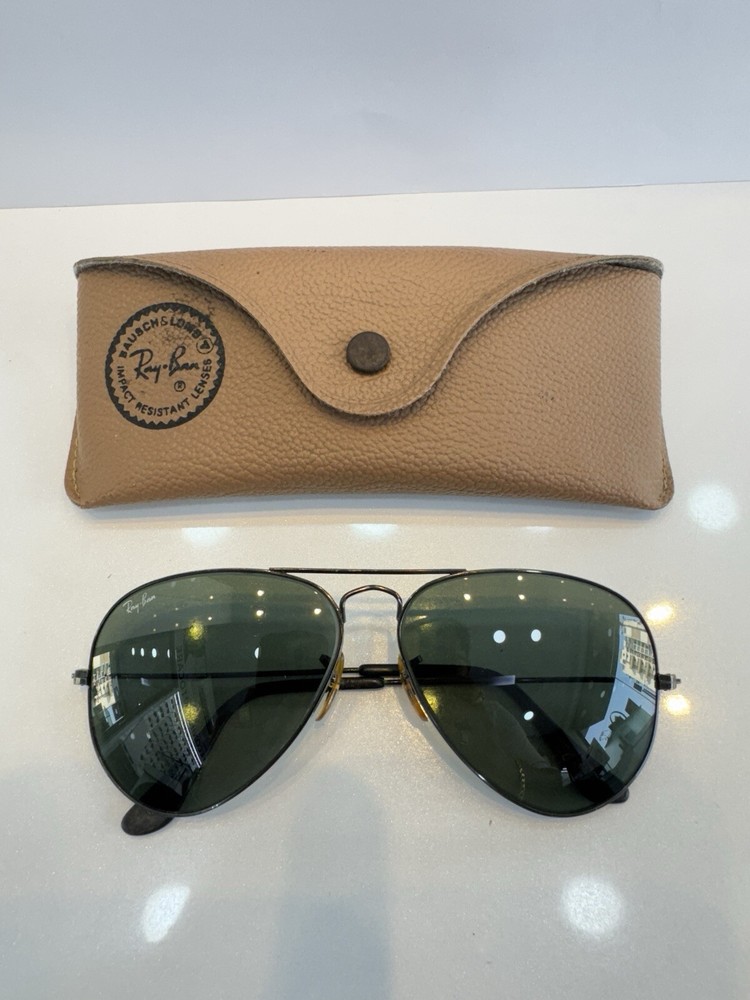 Vintage Ray-Ban Bausch & Lomb BL Sunglasses Aviator  w/ Case Black Ebony Green