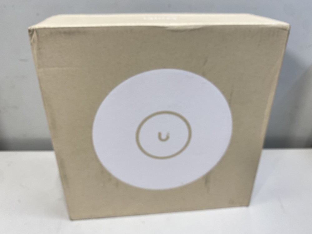 Ubiquiti UniFi U7 Pro Tri-Band Wi-Fi 7 Access Point