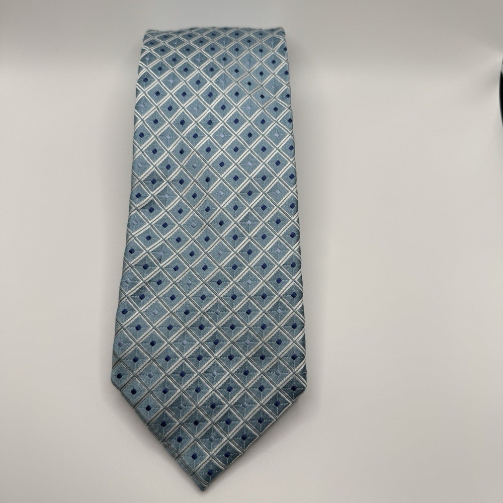 Geoffrey Beene Blue & White Geometric Men’s Handmade Silk Tie  3.5”x58”
