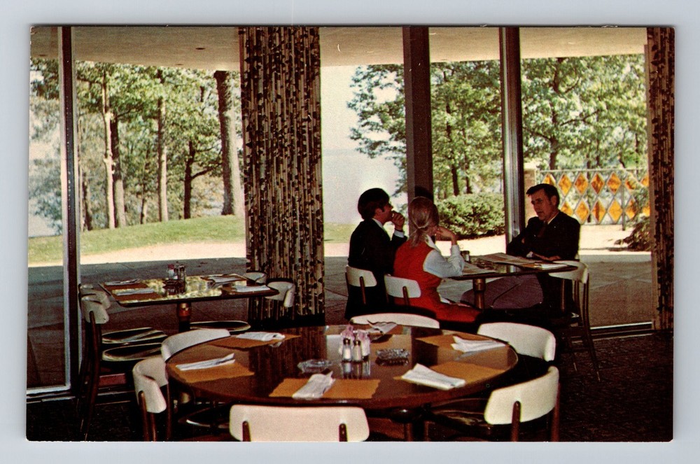 Gilbertsville KY-Kentucky Dining Room Village Inn Standard Old Vintage Postcard