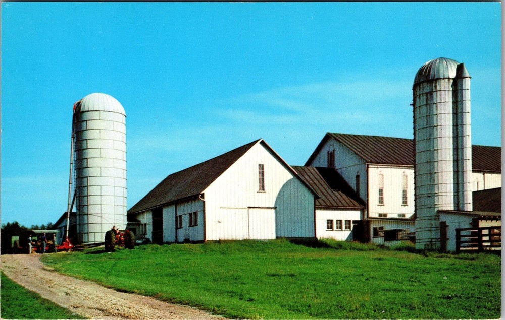 Wooster OH-Ohio, Farm Buildings At Ohio, Vintage Postcard
