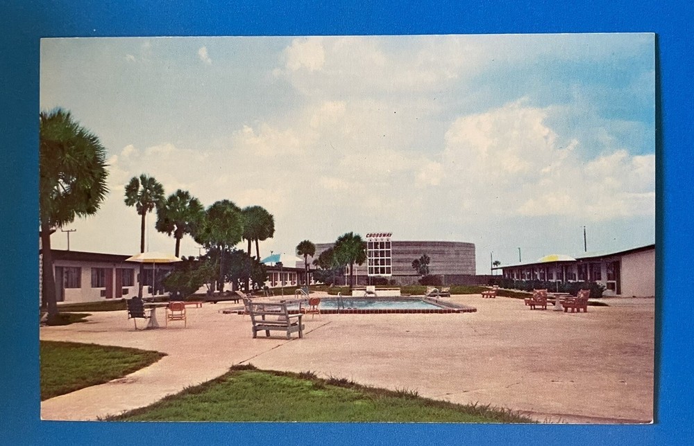 Postcard FLORIDA FL Cocoa Beach Crossway Motor Inn Hotel North Atlantic Avenue