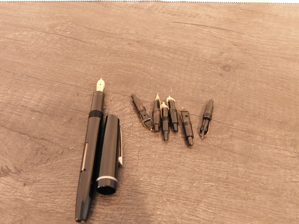 Osmiroid Fountain Pen Lettering Set ~ Fountain Pen with Assorted Nibs