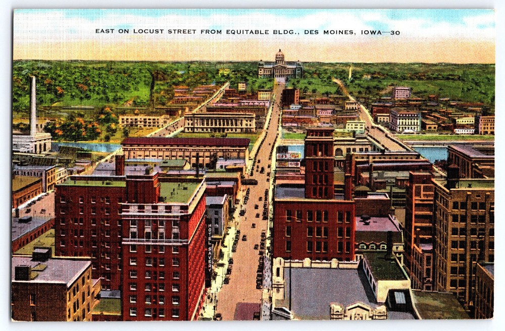 Des Moines Iowa Street View City Buildings State Capital Cars Vintage Postcard
