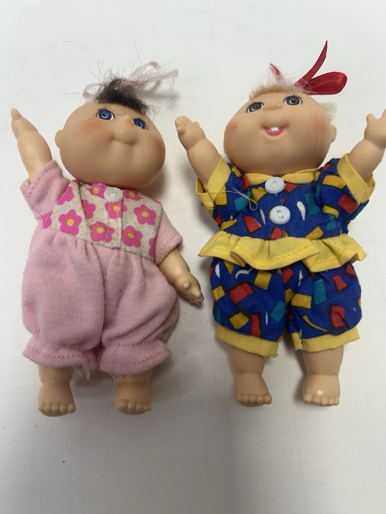 2 VTG 1995 Mattel Cabbage Patch Kids Mini Dolls 4”