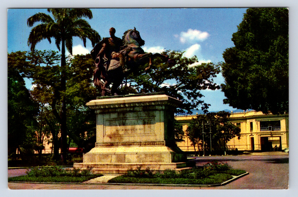 Vintage Postcard Monumento Al Libertador Simón Bolívar Maracay Venezuela