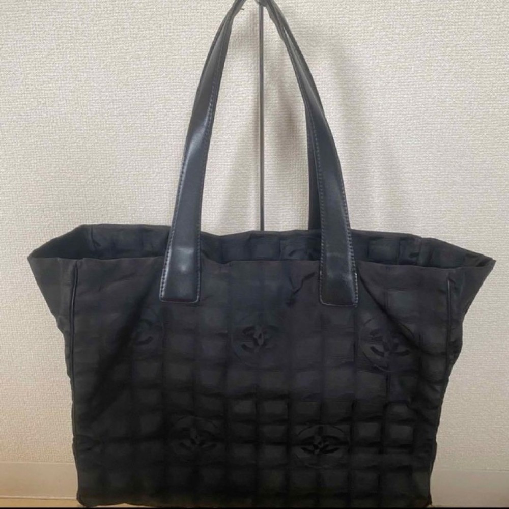 Chanel Large Tote Bag 36cm Preowned with Discount Bundle  