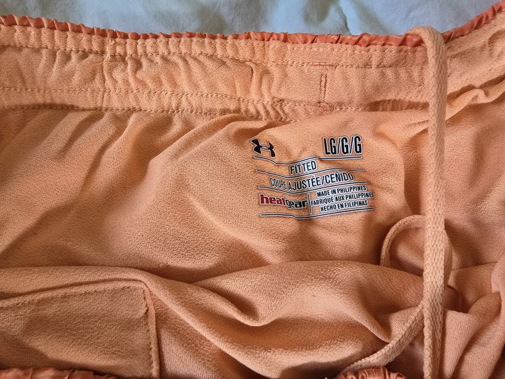 Under Armour HeatGear Women's Orange Athletic Shorts Knit Drawstring Elastic