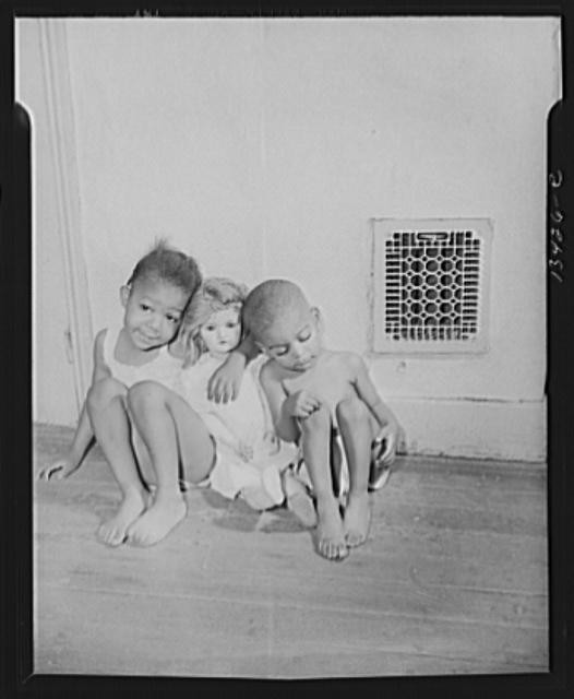 Photo:Washington DC Ella Watson Grandchildren 1942 Children FSA Photo
