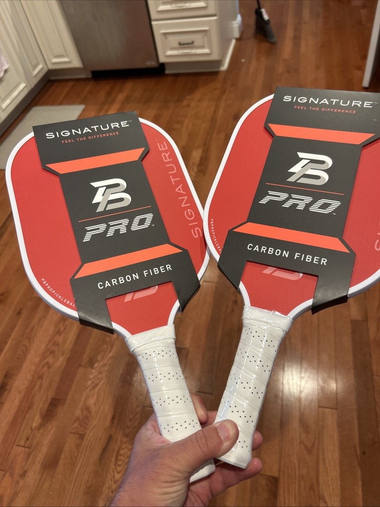 Carbon Fiber Pro Pickleball Paddle for Enhanced Performance