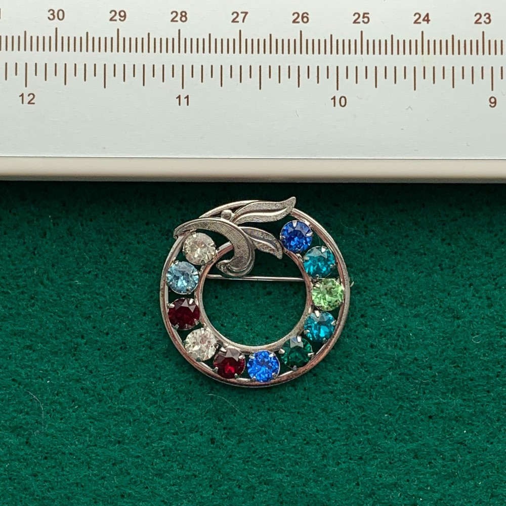 Signed VAN DELL Sterling Vintage Silver Multicolored Rhinestone Wreath Brooch