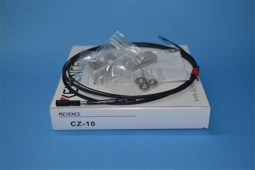 Keyence CZ10 Fiber Sensor New CZ-10 xy