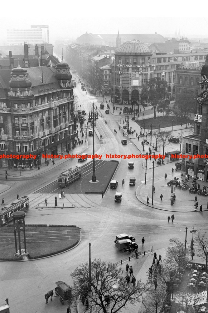 F021129 Potsdamer Platz Stresemannstrasse Berlin Germany 1931 Pschorr Haus Haus