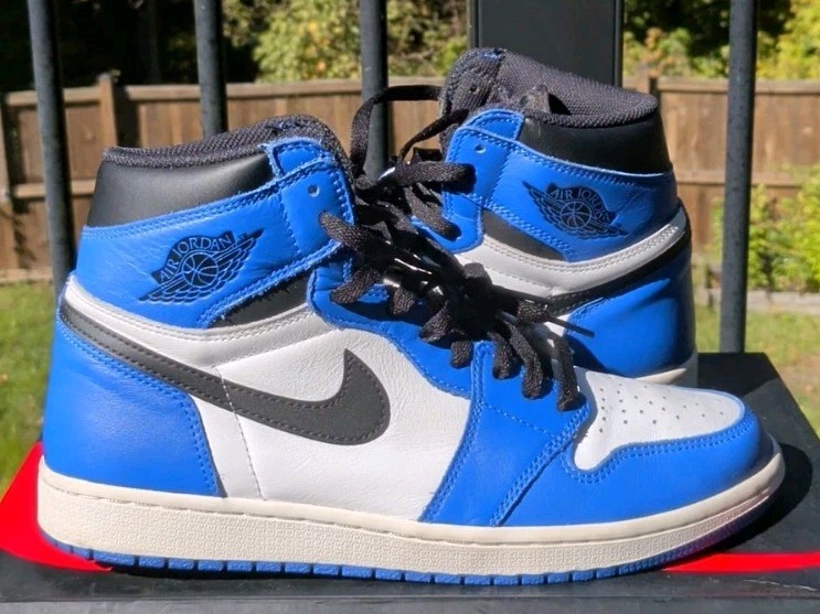 Size 10.5 - Nike Air Jordan Retro 1 High Game Royal Pre Owned With Original Box