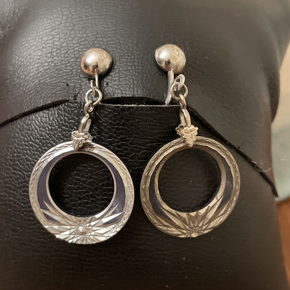 VINTAGE ESTATE STERLING SILVER FILIGREE FLOWER Clip On EARRINGS Hoop Engraved