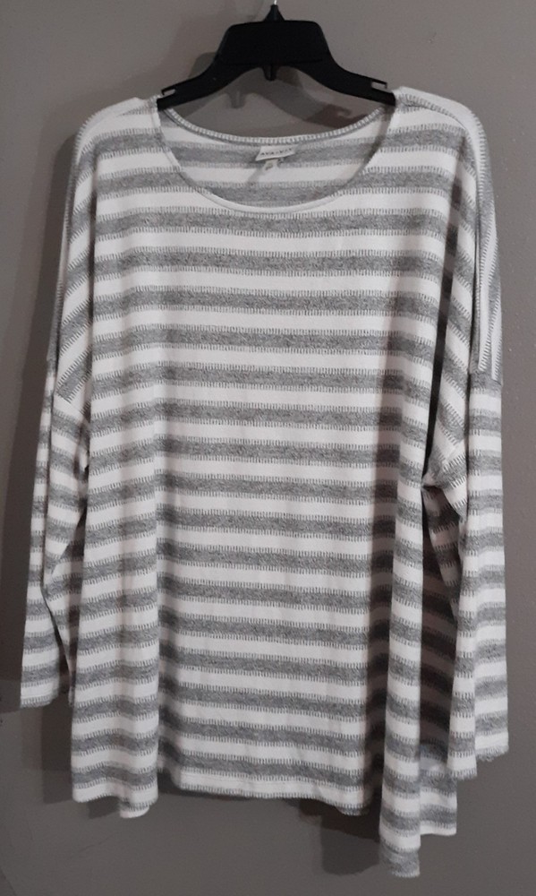 Woman’s Ava & Viv 3/4 Sleeve Pullover Career Summer Top. Sz 3x