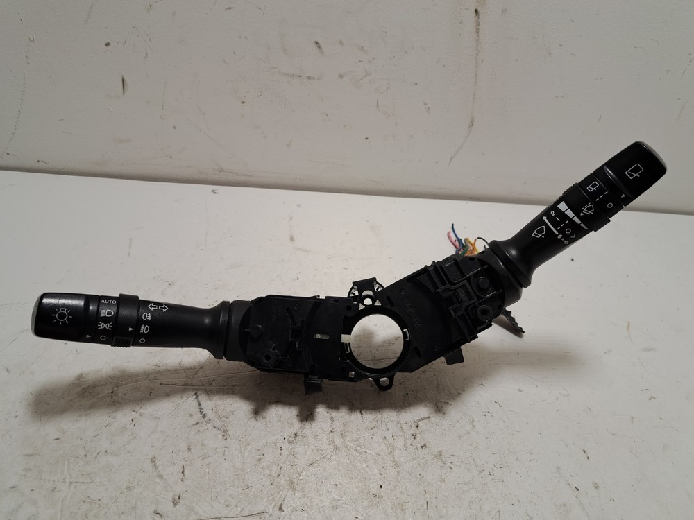 KIA SORENTO 2012 MK2 2.2D XM WINSCREEN WIPER COMBINATION SWITCH STALK 202008910