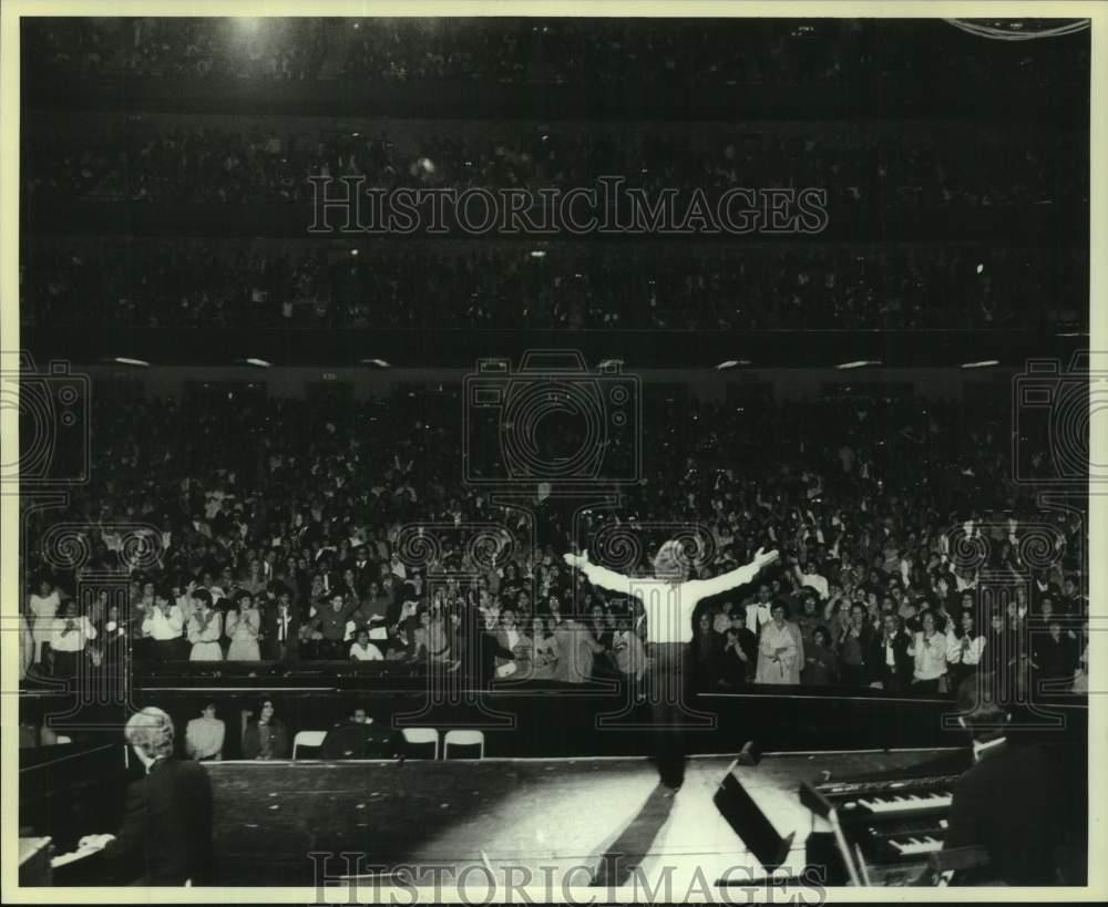 1985 Press Photo Entertainer Jose Luis Rodriguez - nop73112