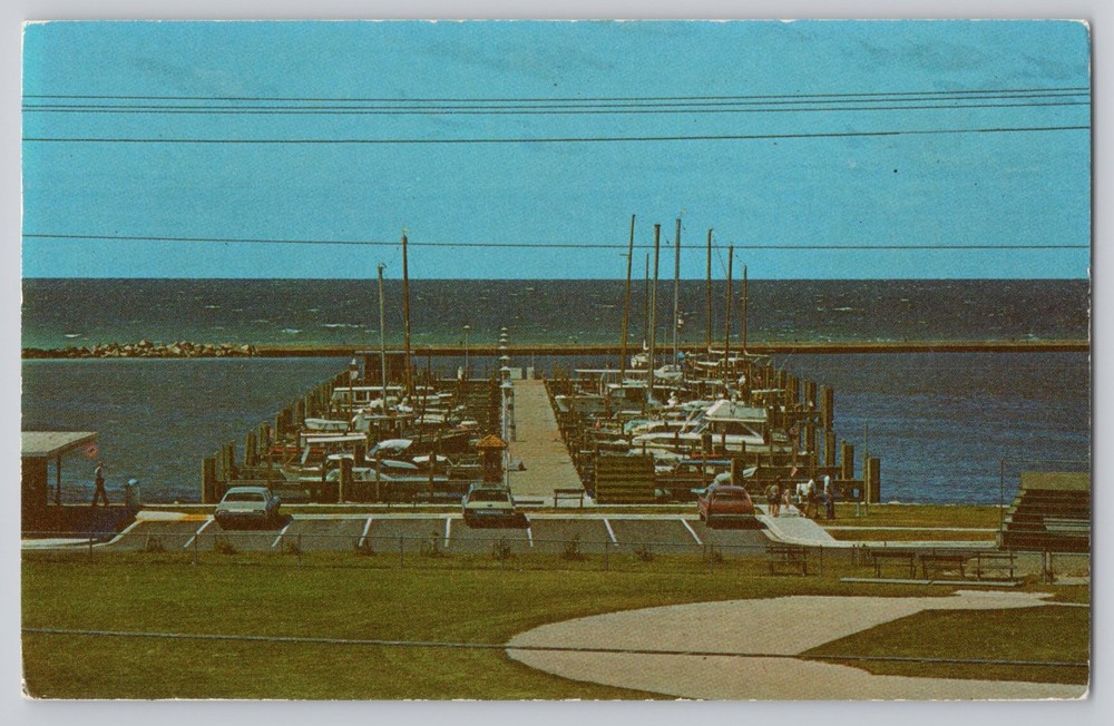 Petoskey, Michigan, Marina, Little Traverse Bay Vintage Postcard