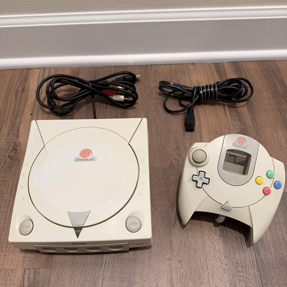 Sega Dreamcast Console HKT-3020 BUNDLE + Controller & Cables - TESTED WORKS