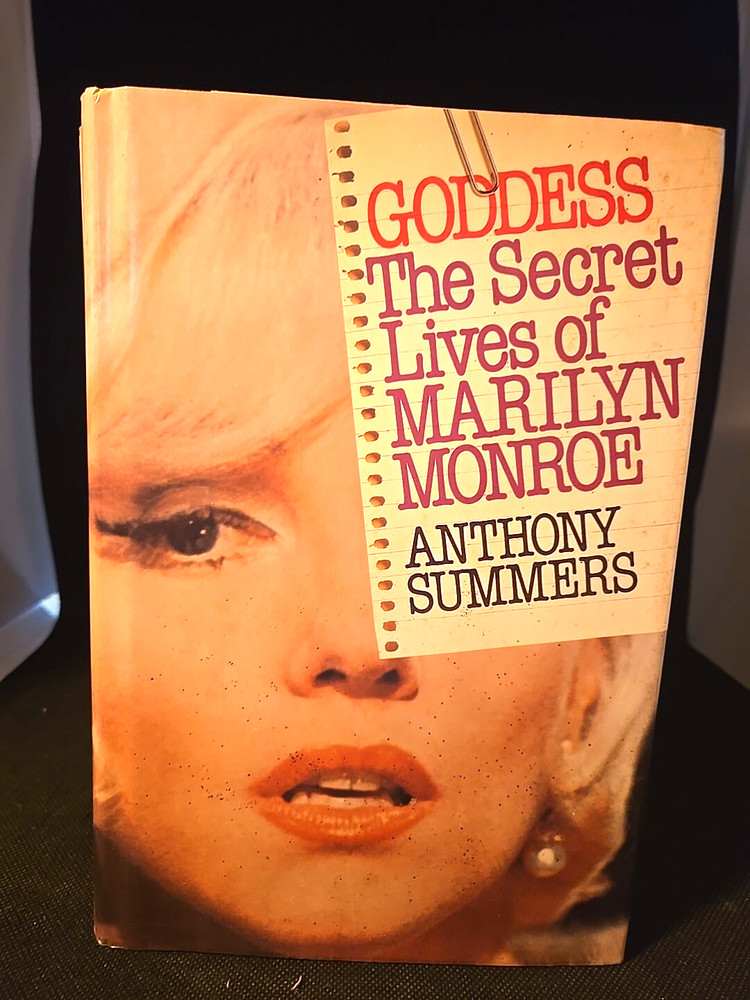 Goddess: The Secret Lives of Marilyn Monroe Anthony Summers: 1985 Macmillan Pub.
