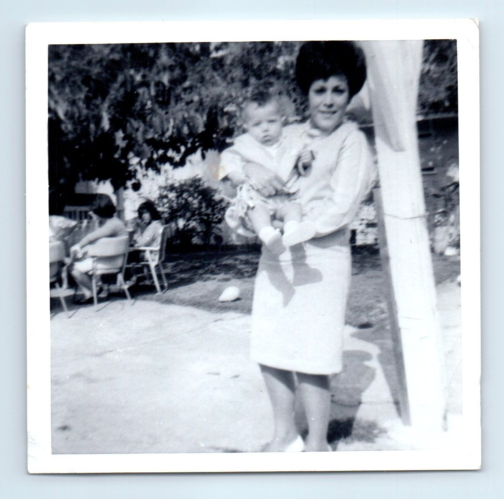 Old Vintage Photo WOMAN BIG HAIR HOLDING BABY FOUND PHOTOGRAPH SNAPSHOT