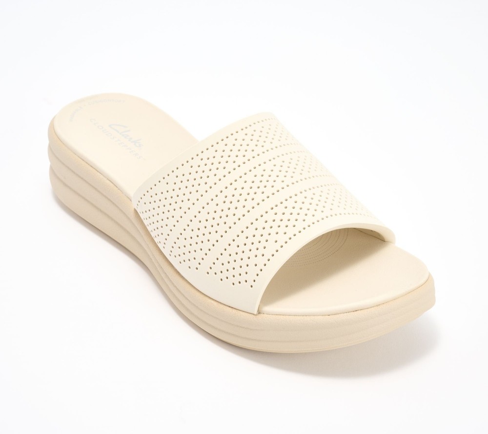 Clarks Footwear Women's Sz 9 Cloudsteppers Washable Slide Tan/Beige A685436
