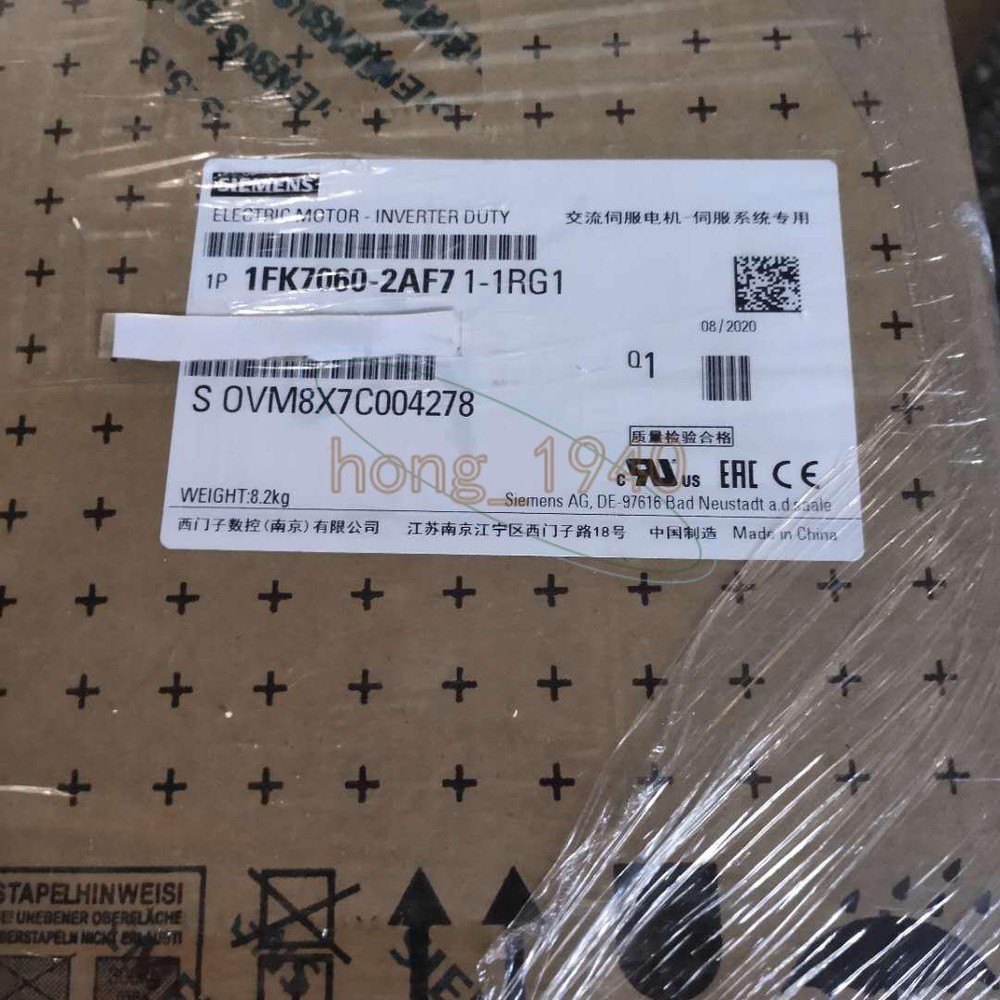 ONE NEW SIEMENS Servo Motor 1FK7060-2AF71-1RG1