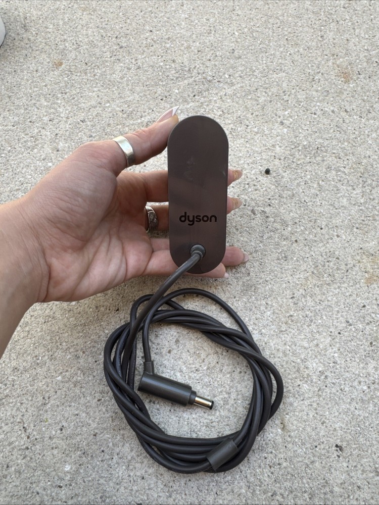Dyson Class 2 Battery Charger TESTED WORKS Model: 205720-02