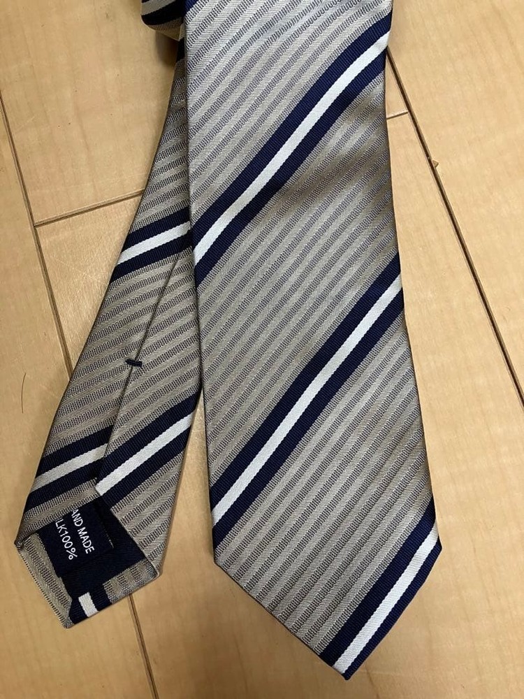 Drake's Necktie Tie Gray All over Striped pattern Men's Authentic 100% Silk