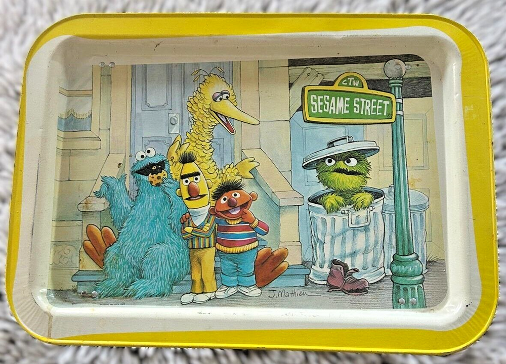 1977 Sesame Street Big Bird Characters Folding Metal TV Dinner Lap Tray Vintage