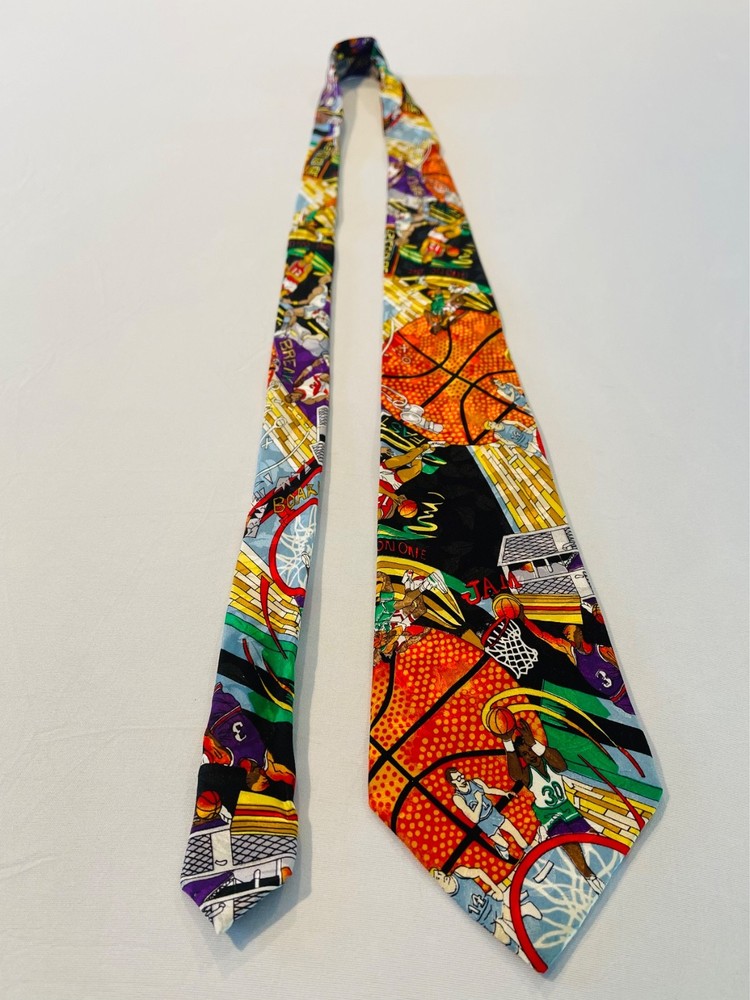 Nicole Miller 1992 Basketball Players Hand Sewn 100% Silk Tie RARE VINTAGE