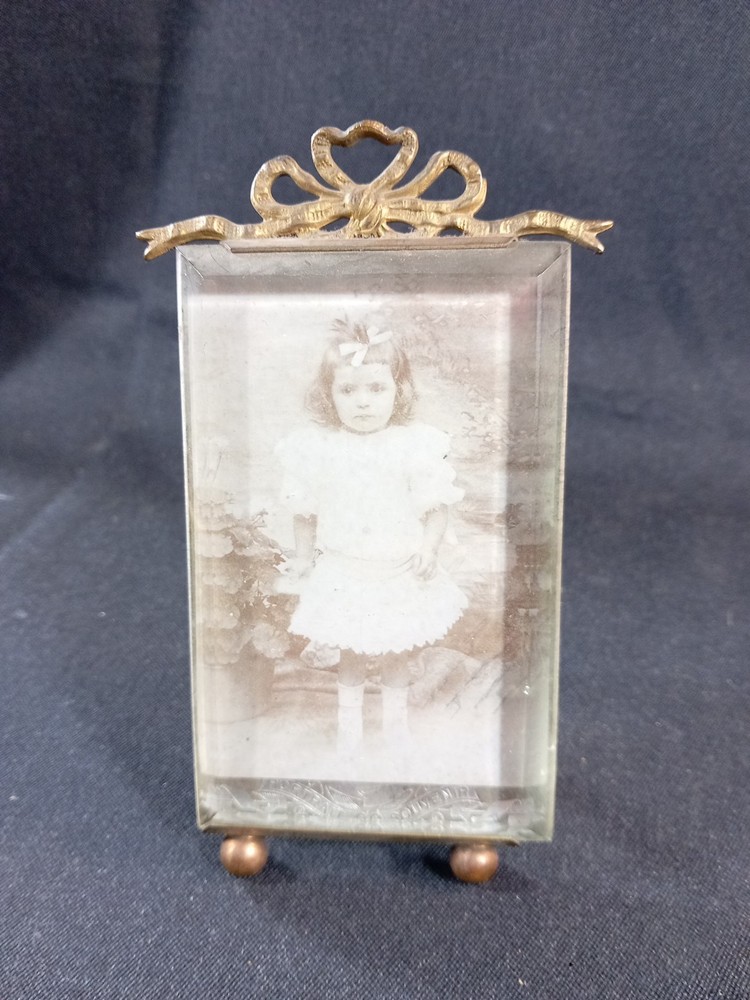 Brass And Glass Beveled Photo Frame Decoration Bow Ribbons Louis XVI 1900