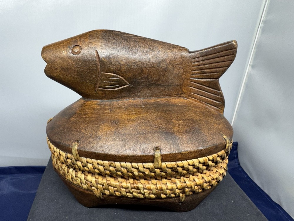 Hand Carved Wood And Woven Rattan Tribal Fish Trinket Box