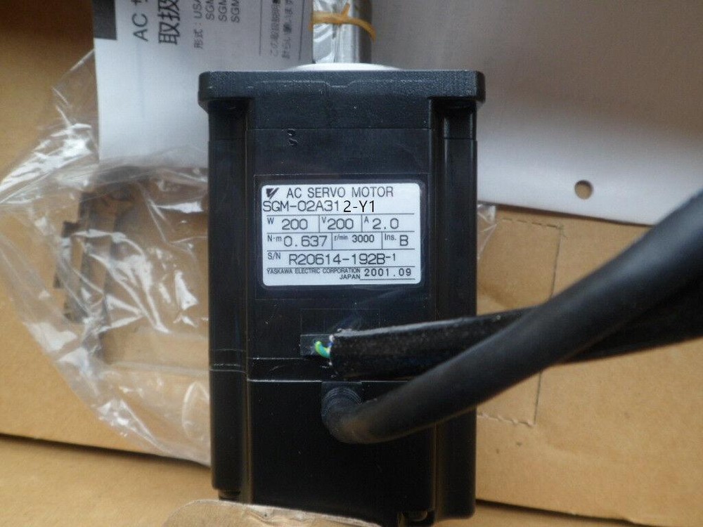 YASKAWA SGM-02A312-Y1 AC SERVO MOTOR SGM02A312Y1 New Expedited Shipping 1PC