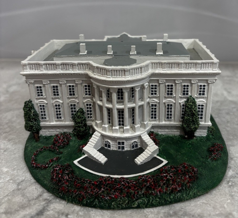 The White House Danbury Mint Homes Of The Presidents Collection 1993