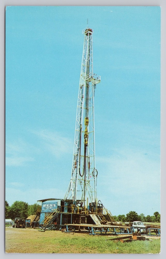 Jonesville Michigan, Hillsdale County Oil Well Drilling Rig, Vintage Postcard